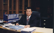 “做企业就像爬山”——访开云官方网页版-开云（中国）董事长李建华